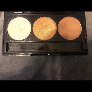 🖤🖤🖤Blinc and IBY Travel Eyeshadow Palettes